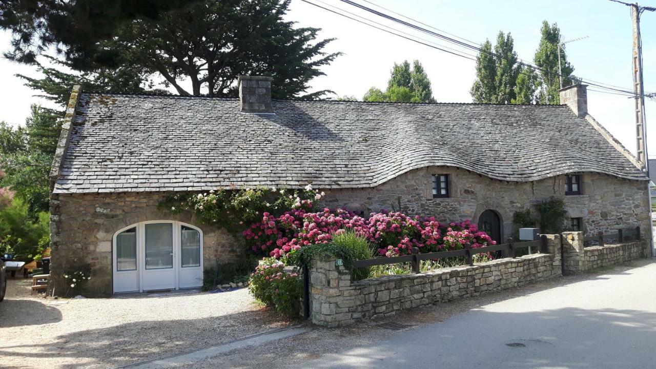 Ty-Yado Villa Ambon Exteriör bild