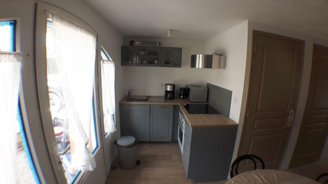 Ty-Yado Villa Ambon Exteriör bild